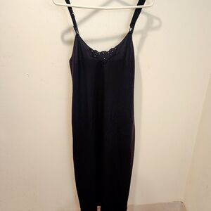 Vanity Fair Black Embroidered Strappy Night Gown Sleepwear Lengerie size 36